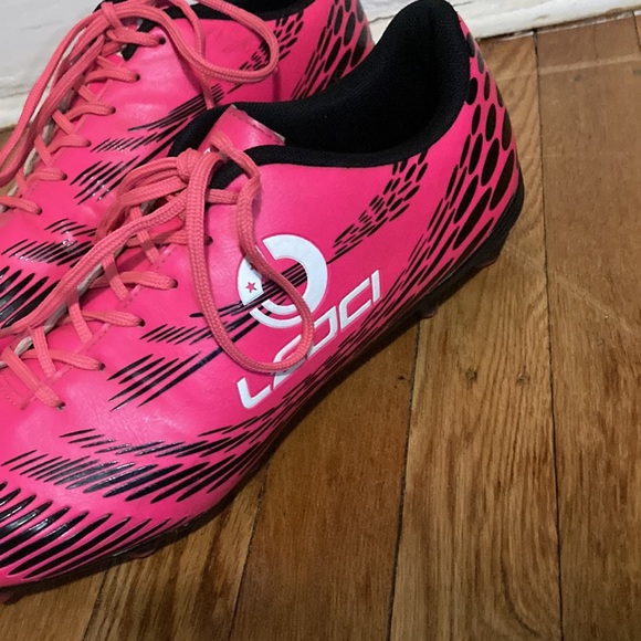 Worn twice mostly new cleats - Picture 3 of 3